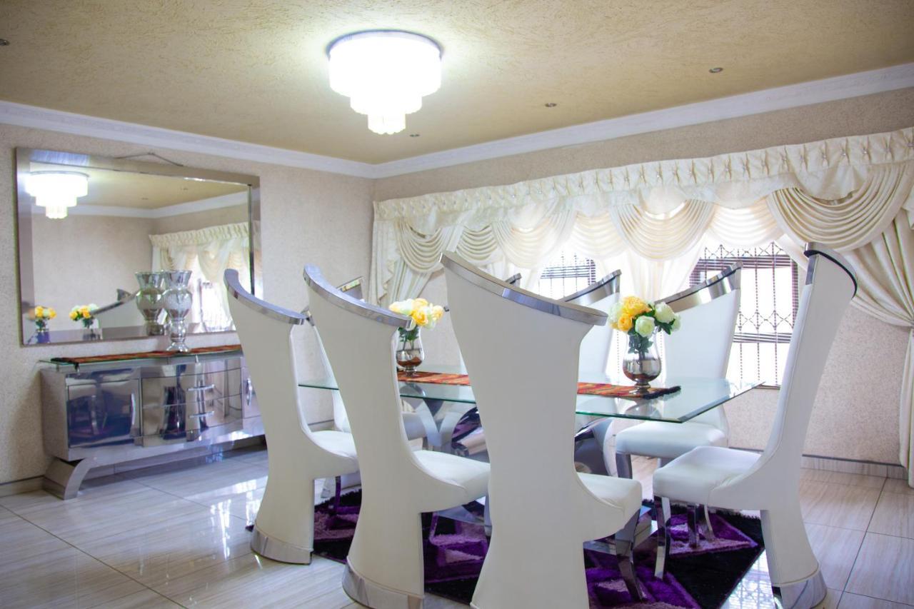 Angelocean Guest House วิตแบงก์ ภายนอก รูปภาพ