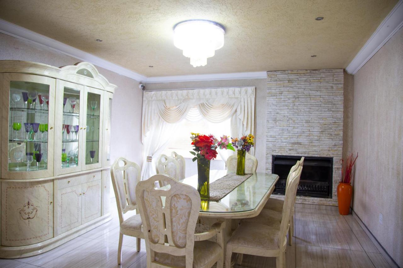 Angelocean Guest House วิตแบงก์ ภายนอก รูปภาพ